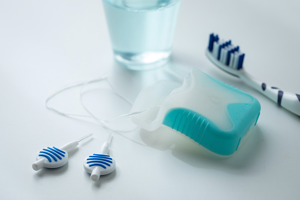 Come si puliscono bene i denti?